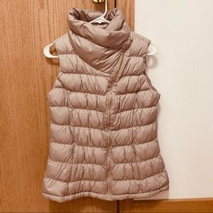 Athleta cowl neck down vest in mauve
